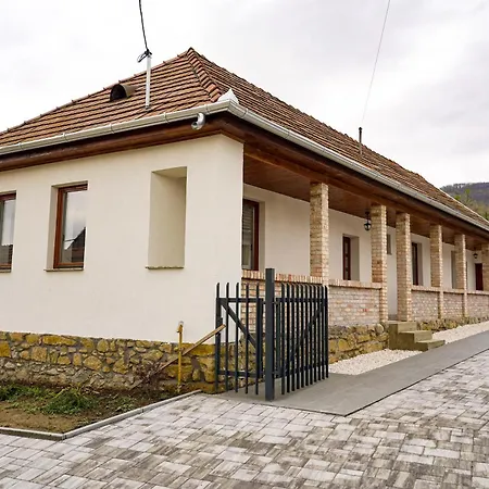Villa Somos Lux Vendeghaz Somoskoujfalu