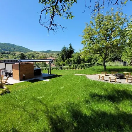 Somos Lux Vendeghaz Villa